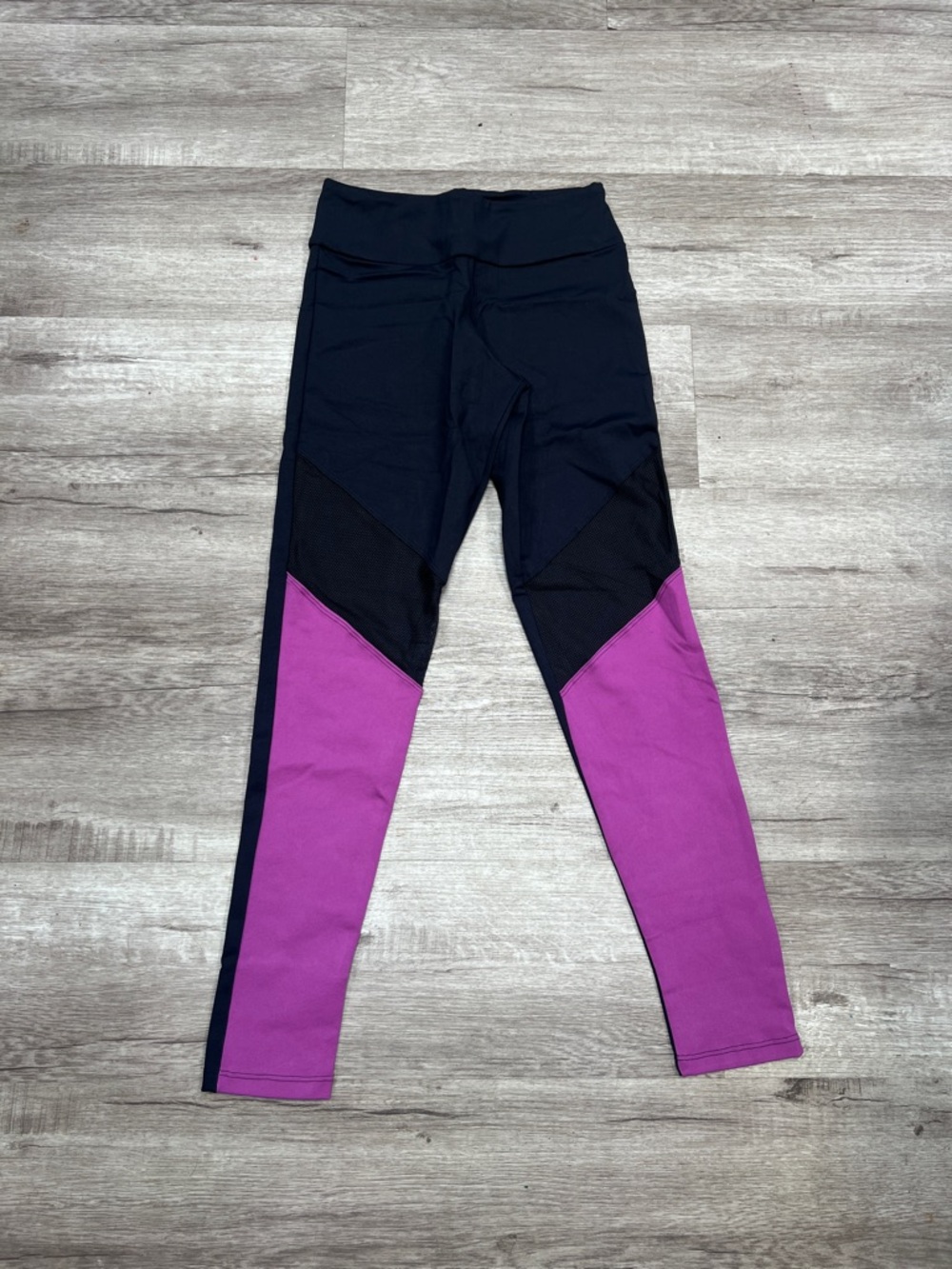 BBrazil Women's Black and Purple Performance pocket Leggings new with tags